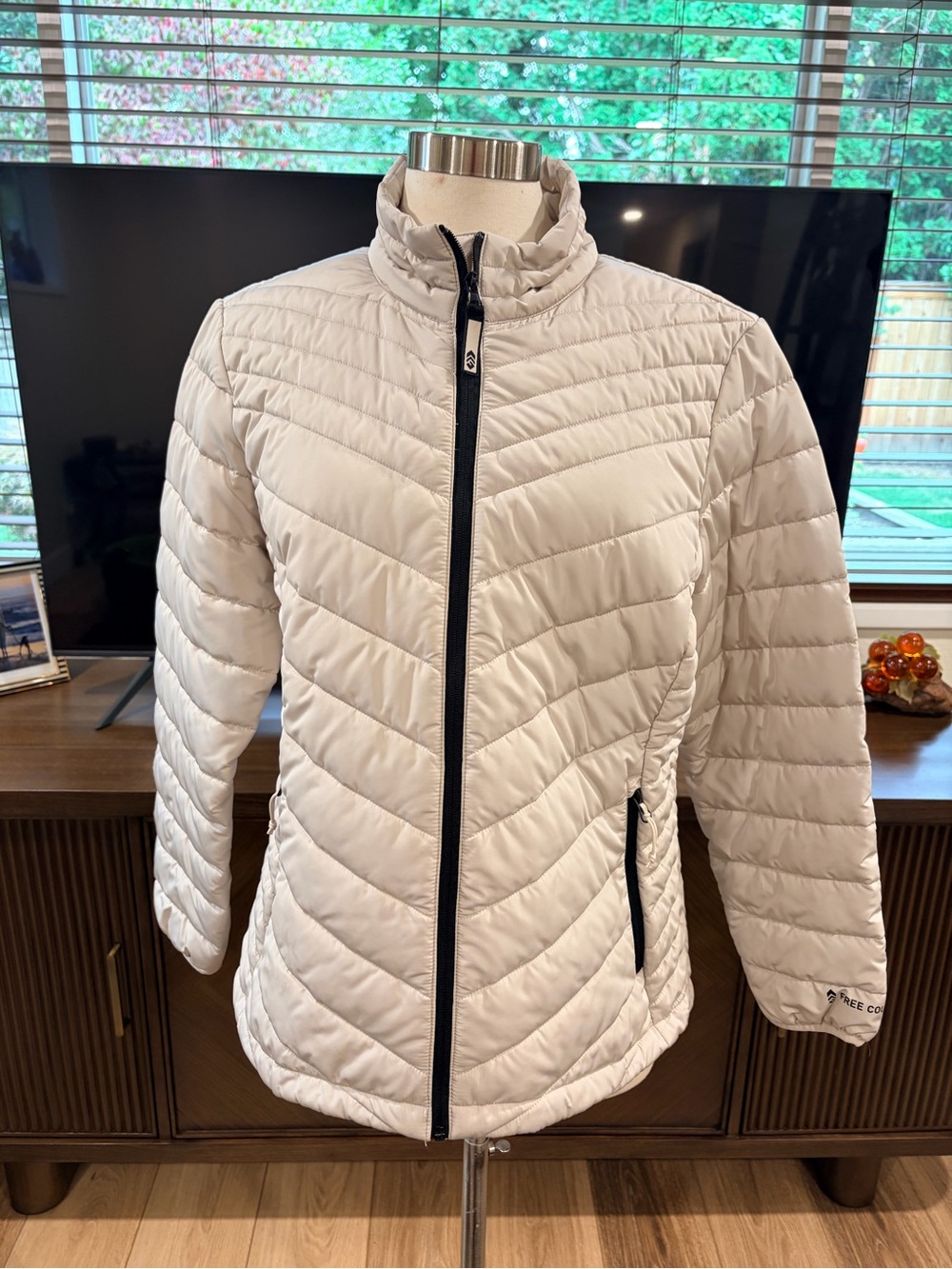 Free Country Women's White Quilted Chevron Puffer Jacket
